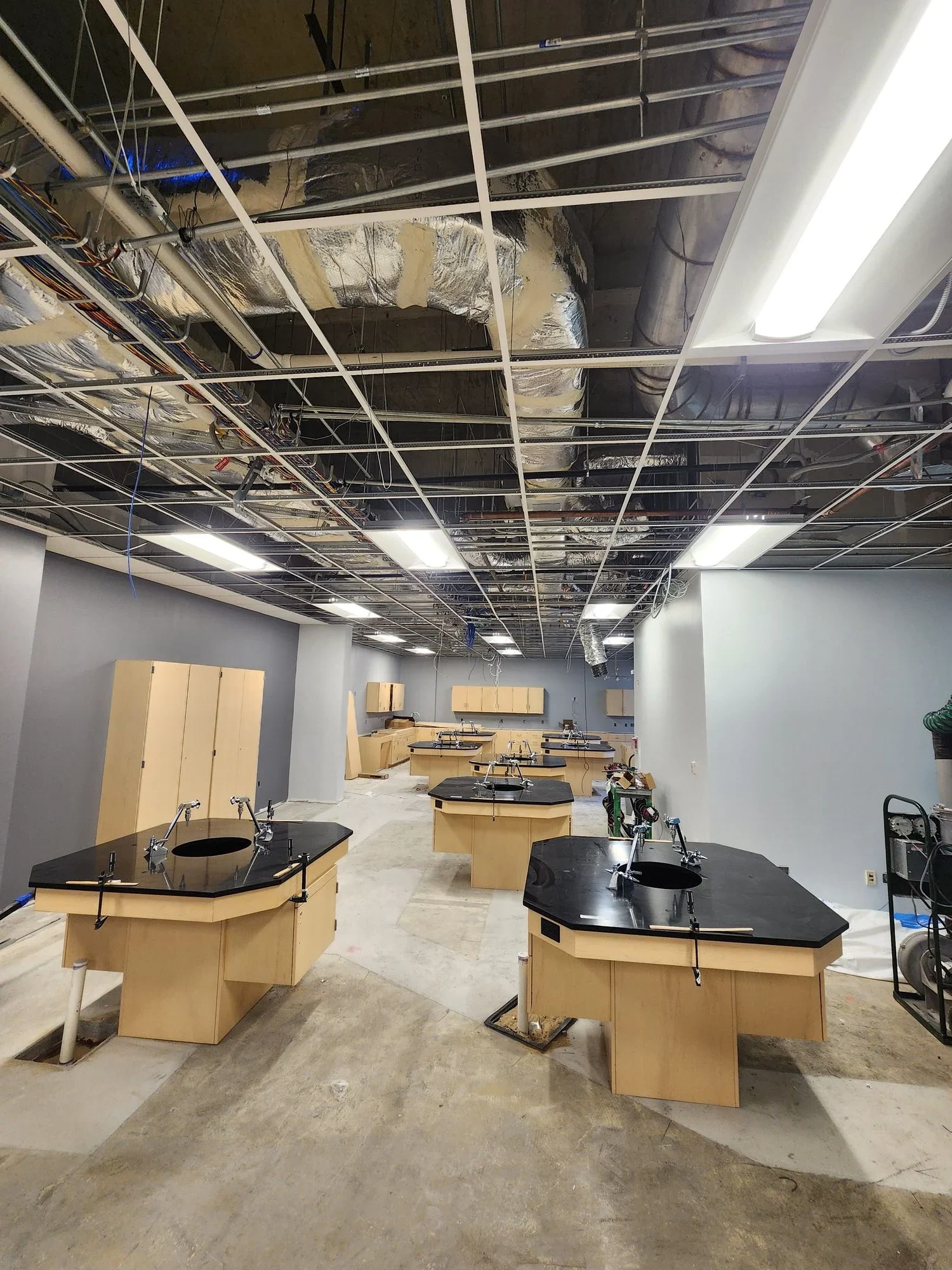 HQ of Brazil Kitchen Remodeling & Closet Designs | Custom Cabinets, Countertops, and Storage Solutions