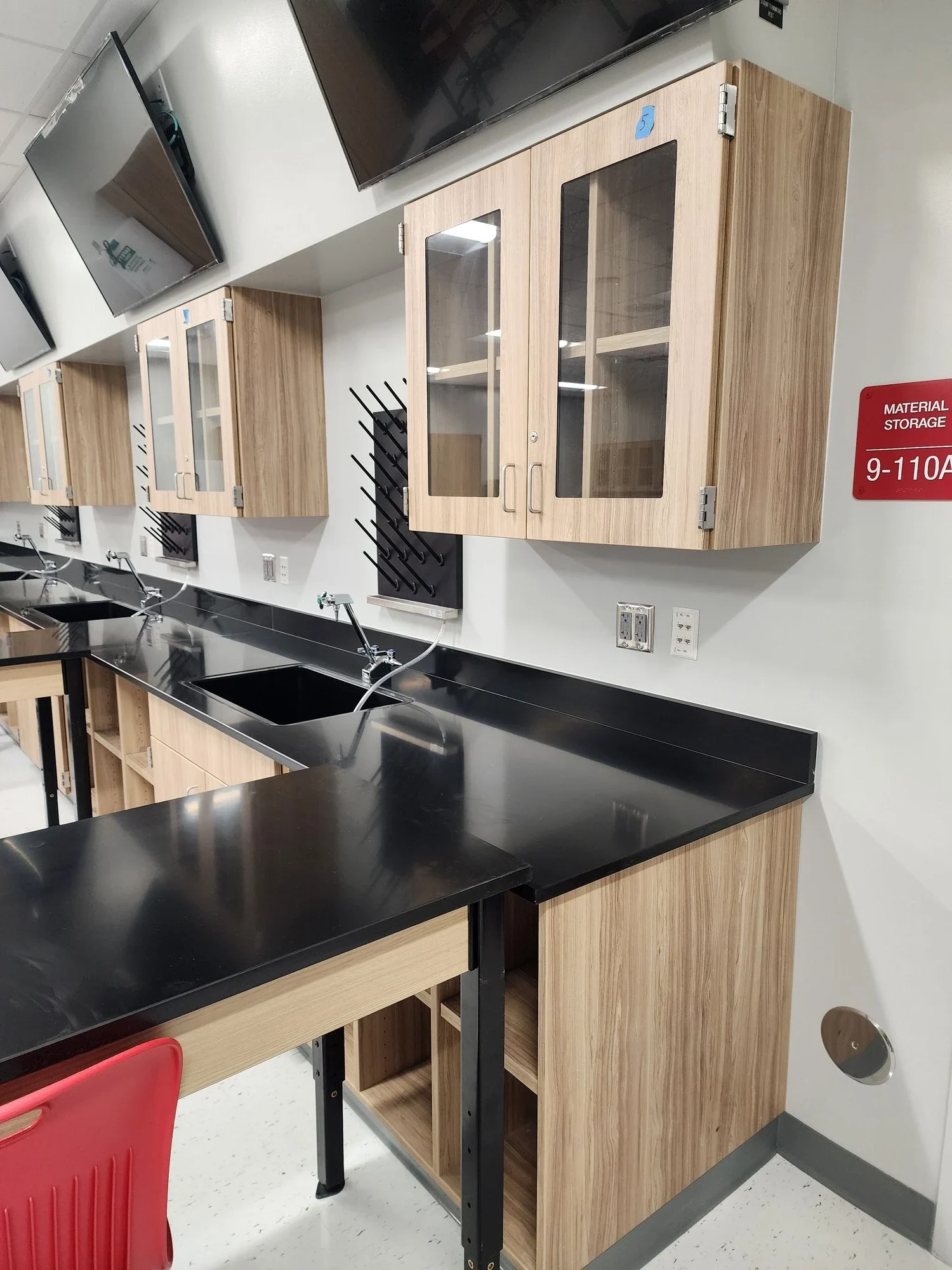 HQ of Brazil Kitchen Remodeling & Closet Designs | Custom Cabinets, Countertops, and Storage Solutions